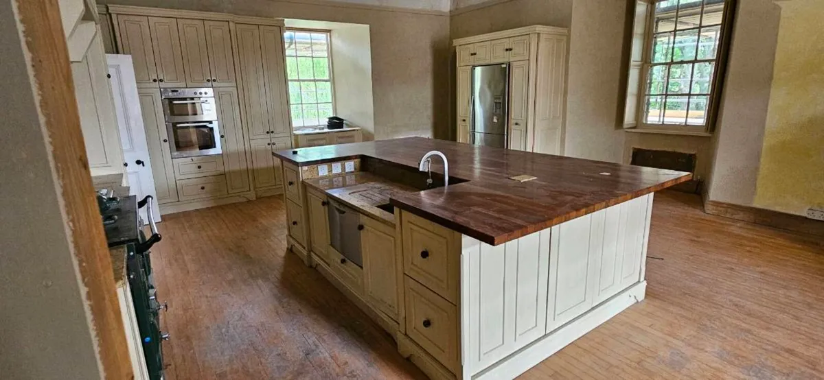 Grand Kitchen - Image 3