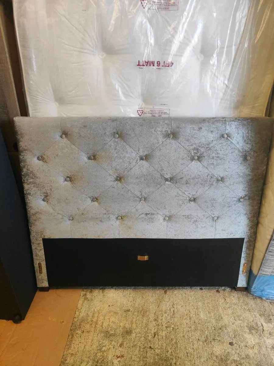 Velvet bed frame double - Image 1