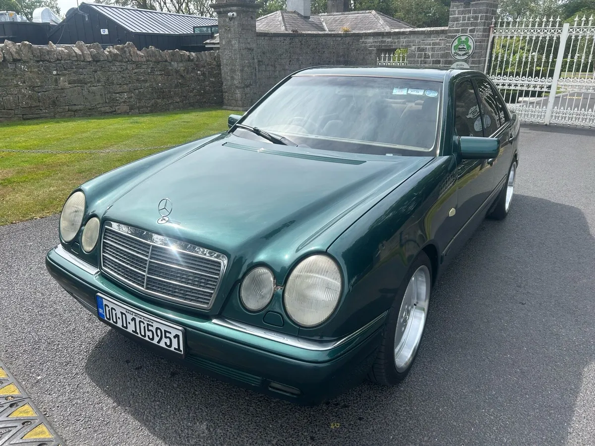 2000 Mercedes-Benz E240 Elegance Auto - Image 4