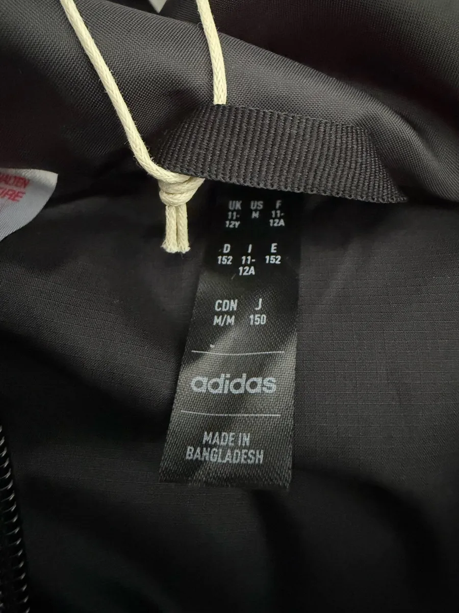 Adidas Man united kids black hooded puffer jacket - Image 3