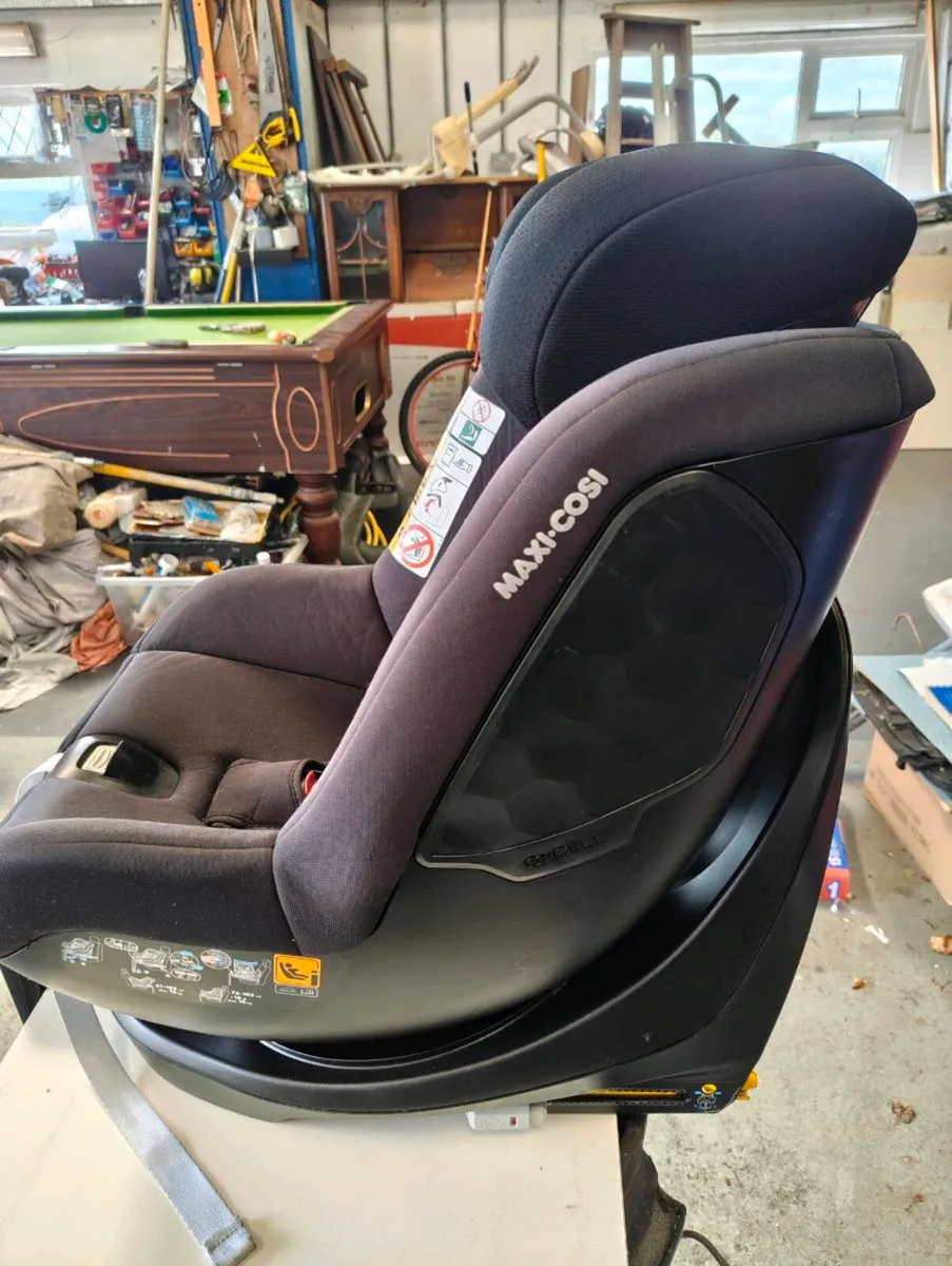 MaxiCosi Mica Eco i-Size 360° Rotating Car Seat - Image 3