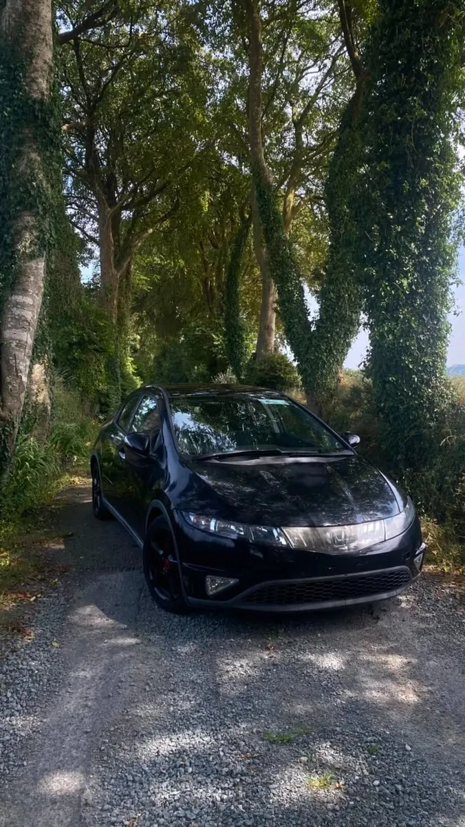 07 Honda Civic 1.8 breaking
