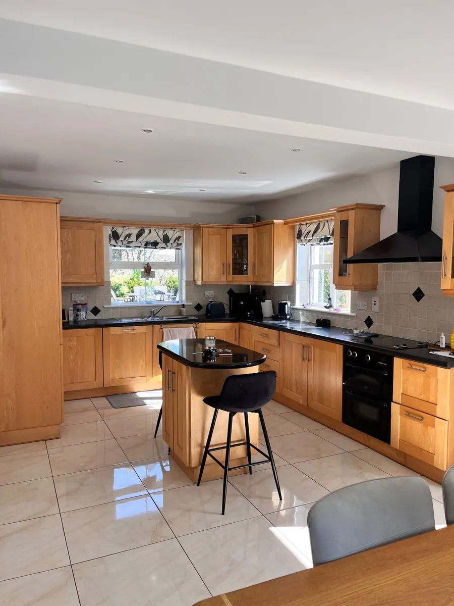 Kitchen cupboard doors and Island - Image 1