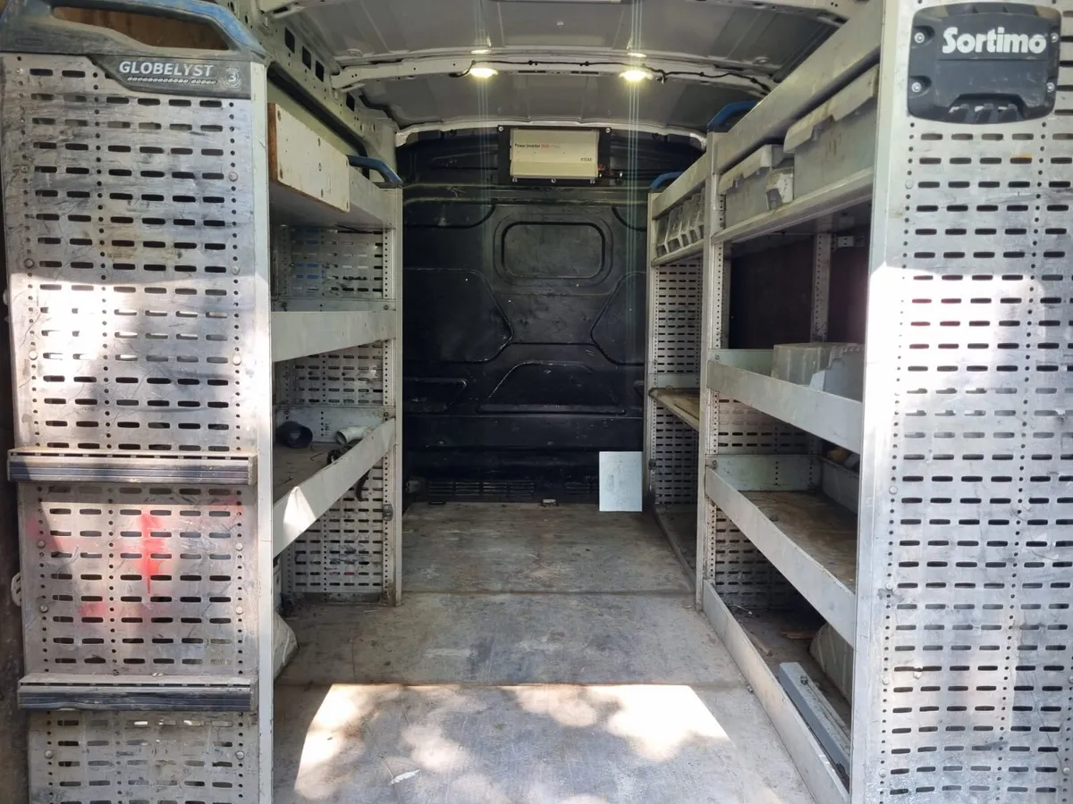 Ford Transit - Image 3