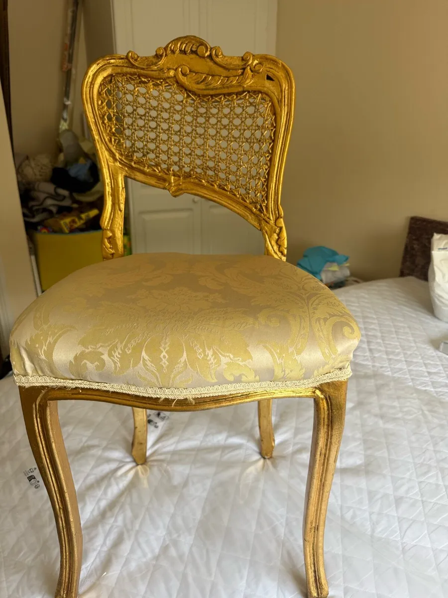 Decorative bedroom chair - Image 3