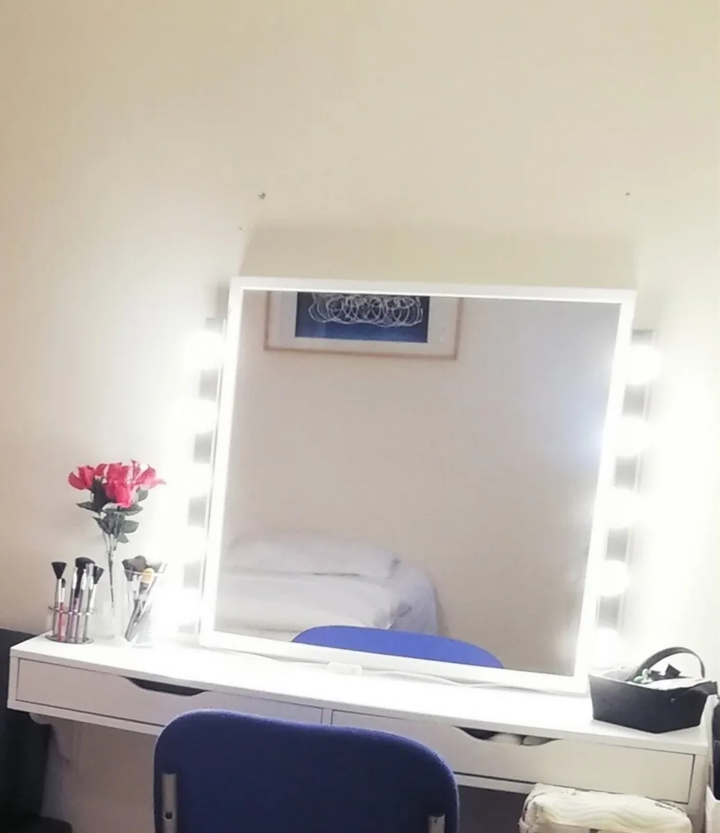 Hollywood Style Mirror and Board - Image 2