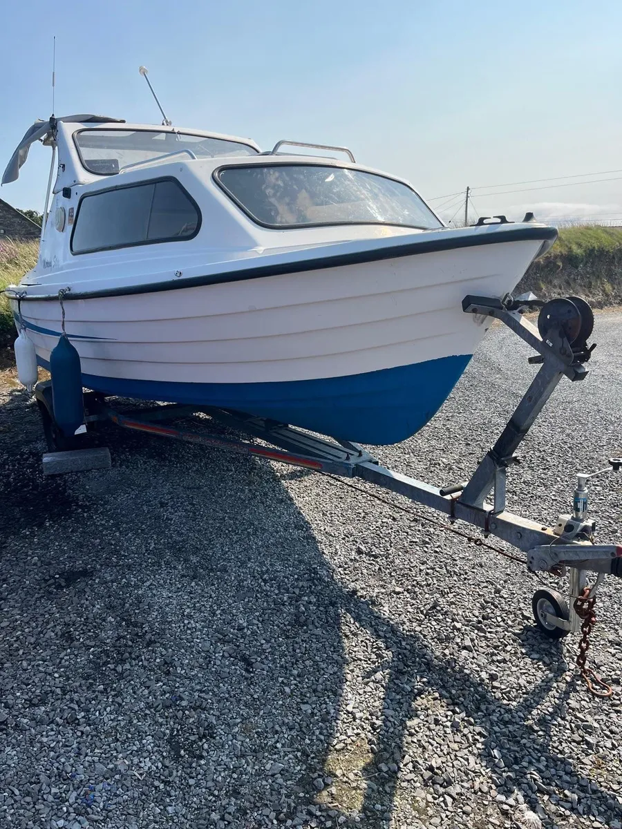 Fishing Boat with Trailer - Image 4