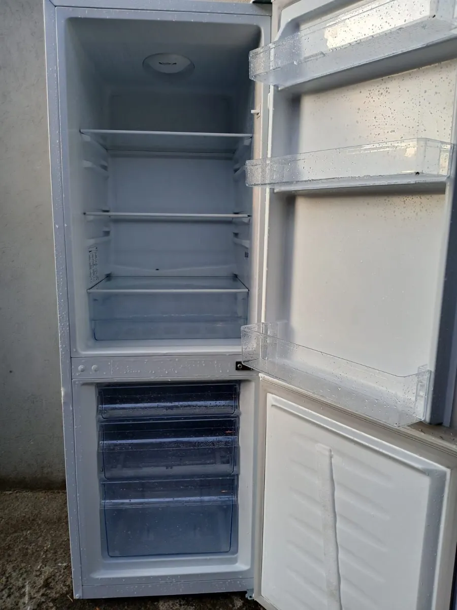FRIGEDAIRE YEAR OLD FRIDGE AND FREEZER - Image 4