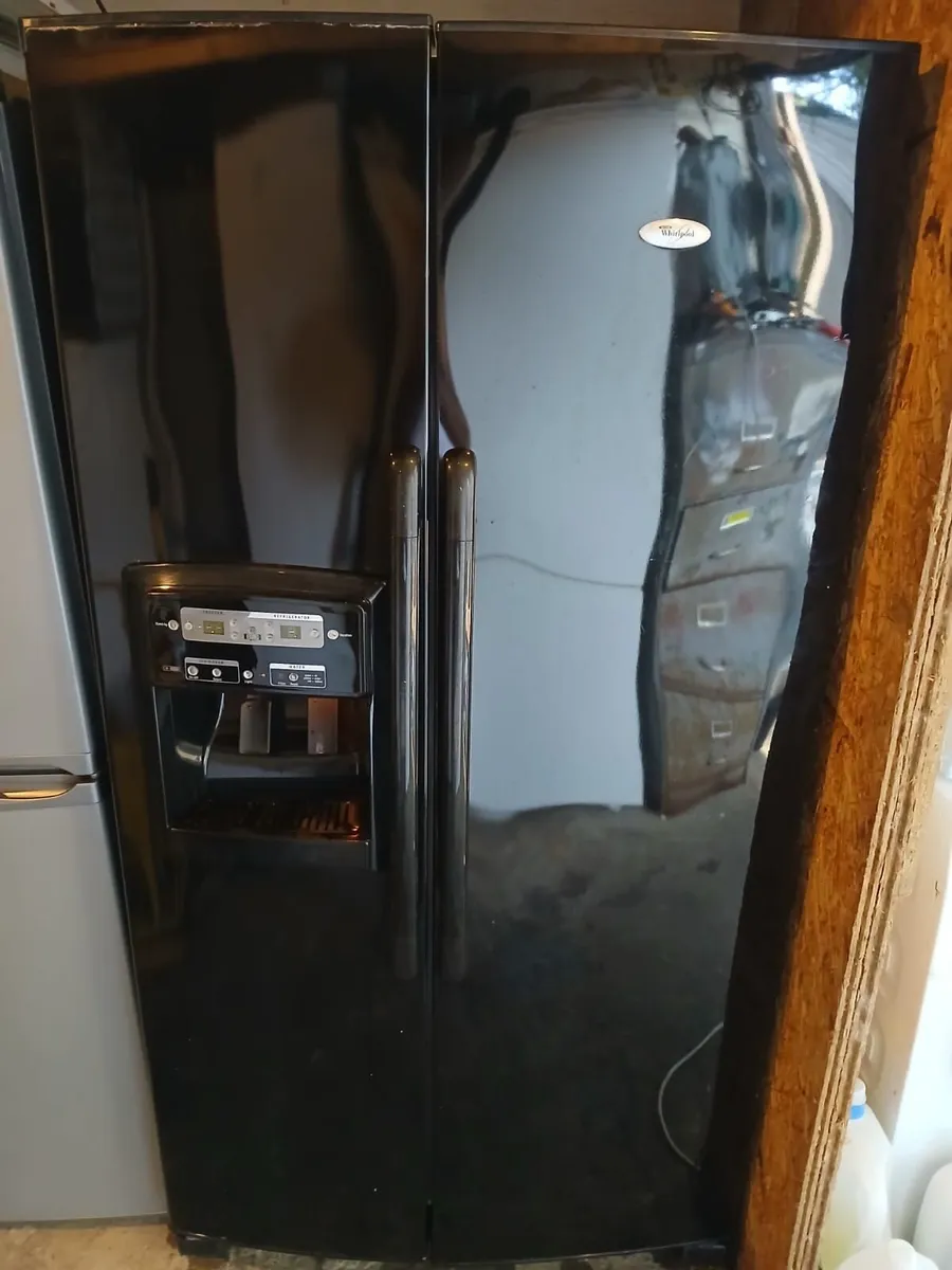 AMERICAN FRIDGE AND FREEZER - Image 1