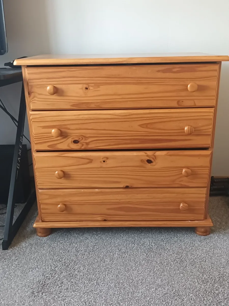 Chest of Drawers