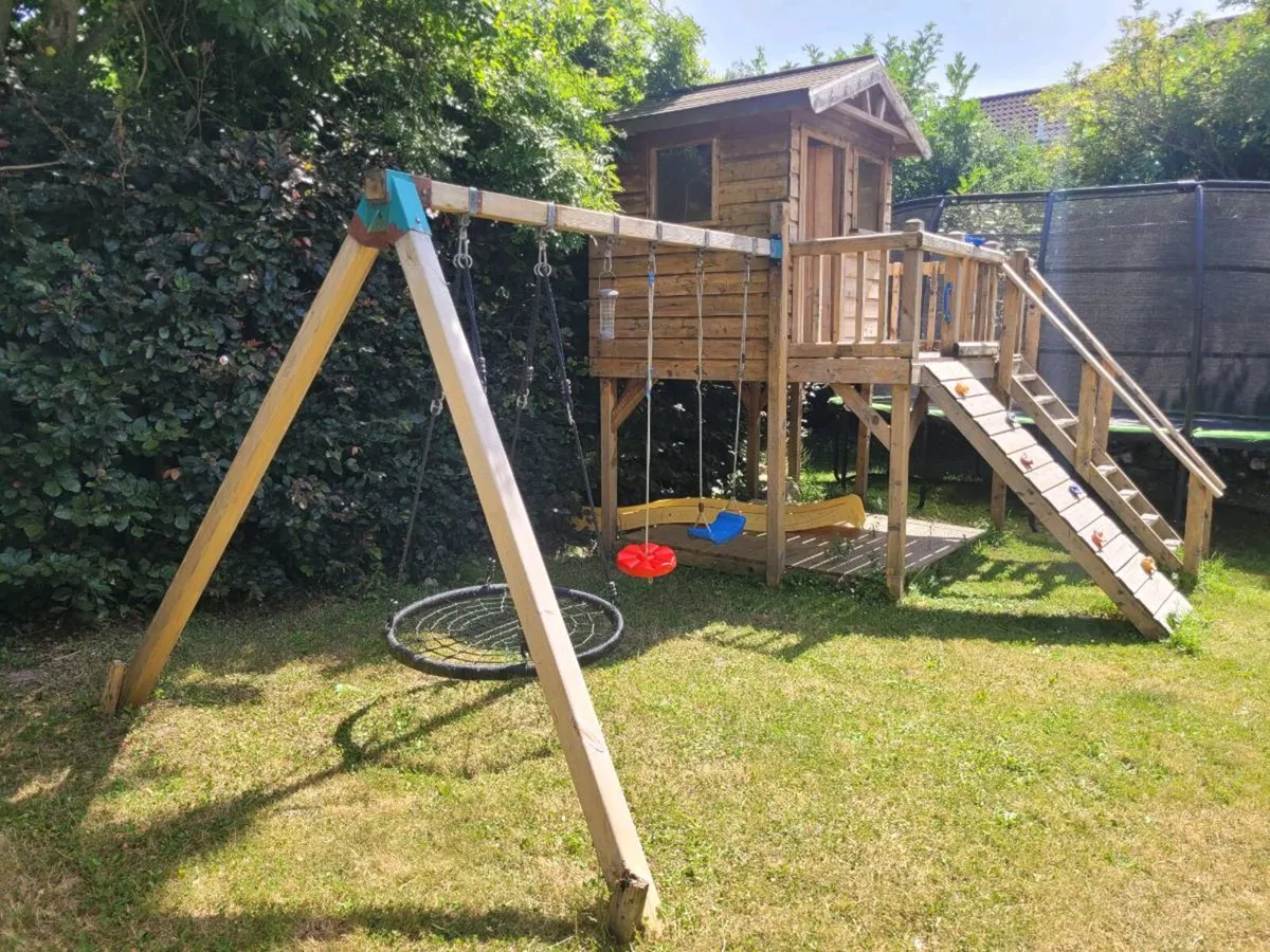 Ashley Playhouse (Geppetto Land) - Image 3