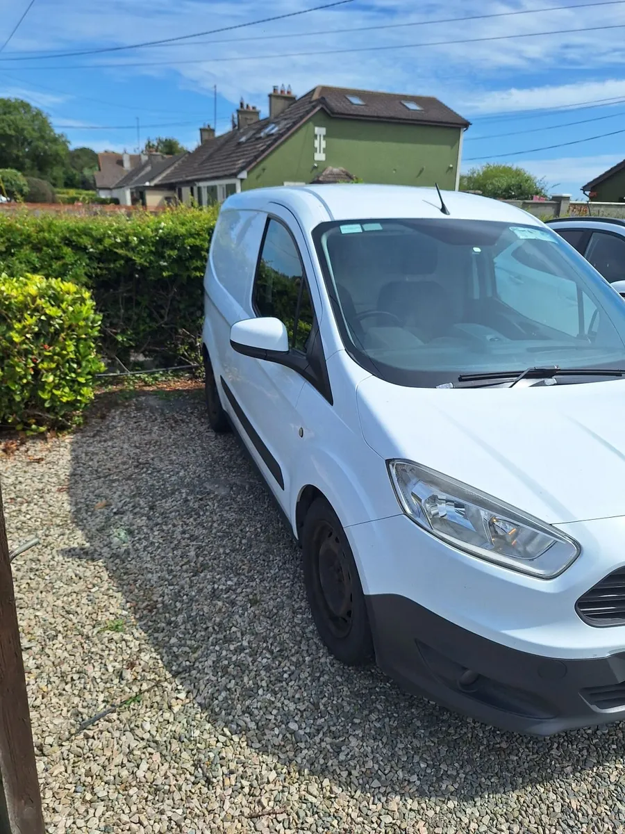 Ford Transit Courier 2016 - Image 1