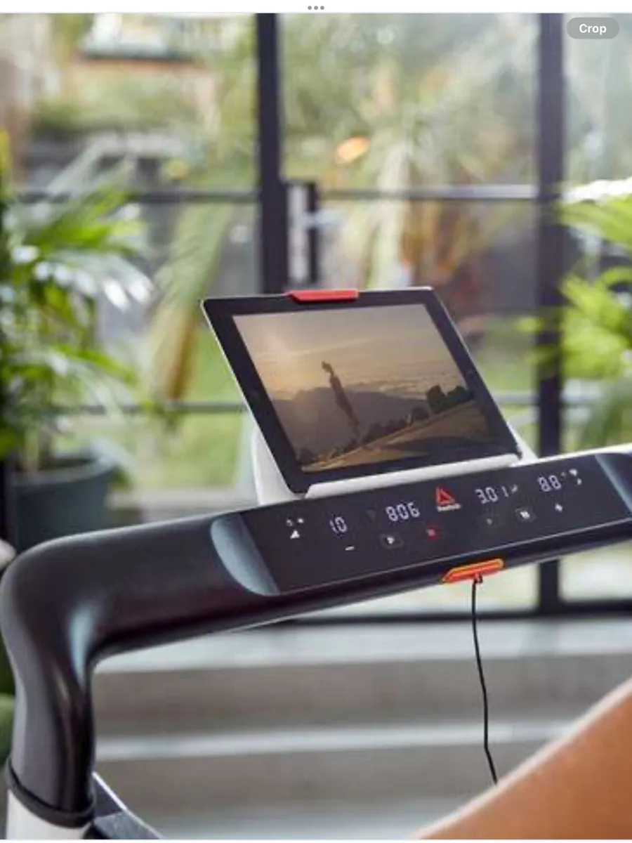 Reebok 4.0 Treadmill . - Image 4