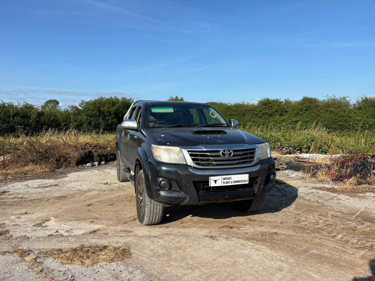 Toyota Hilux Invincible - Image 2