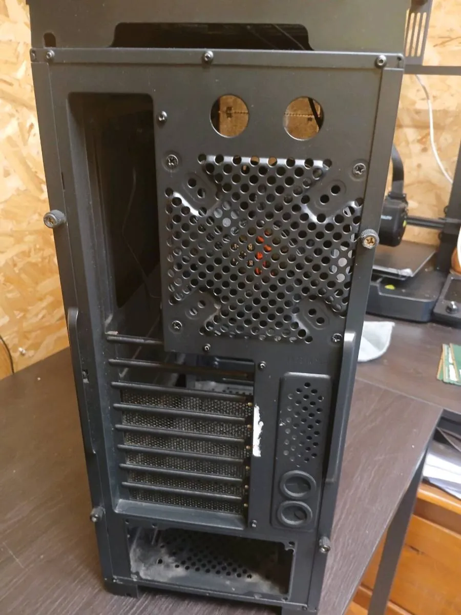 ATX pc case - Image 4