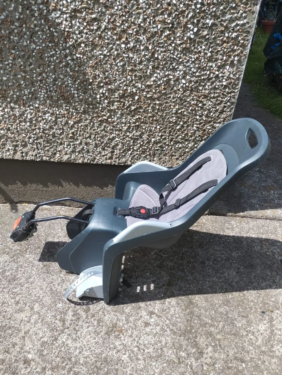 Bike Child Seat – Rear Mounted – Excellent Conditi - Image 1