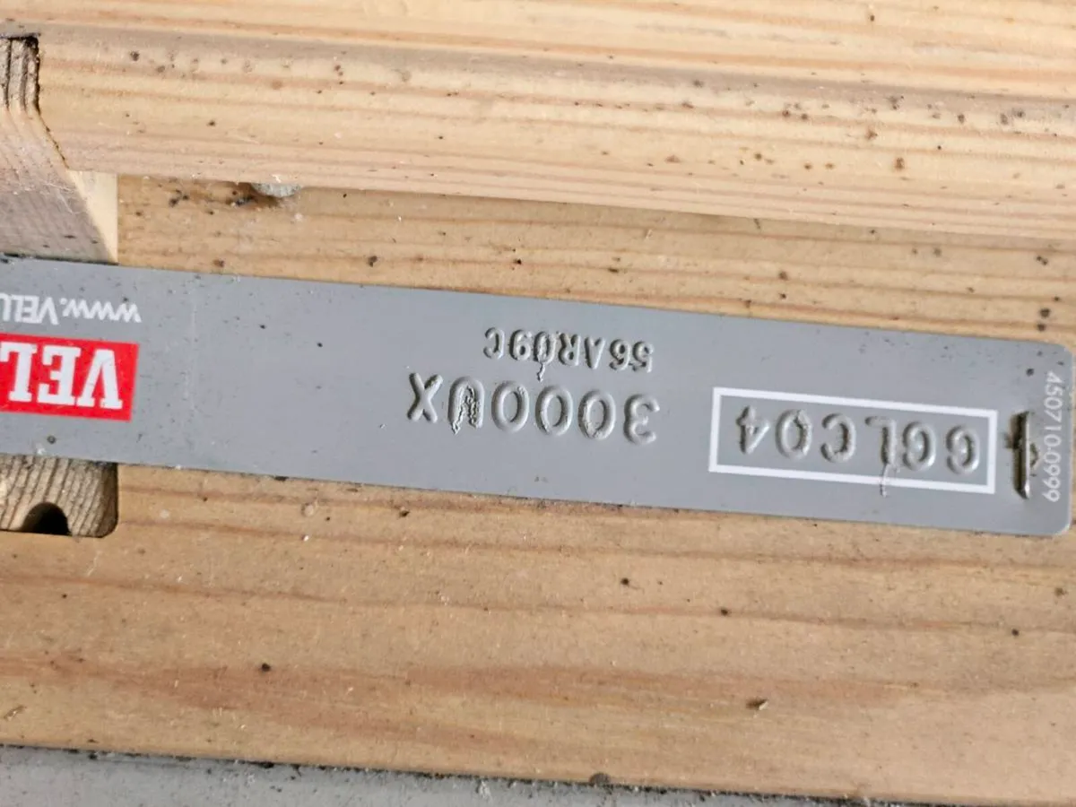 3 velux windows - Image 3