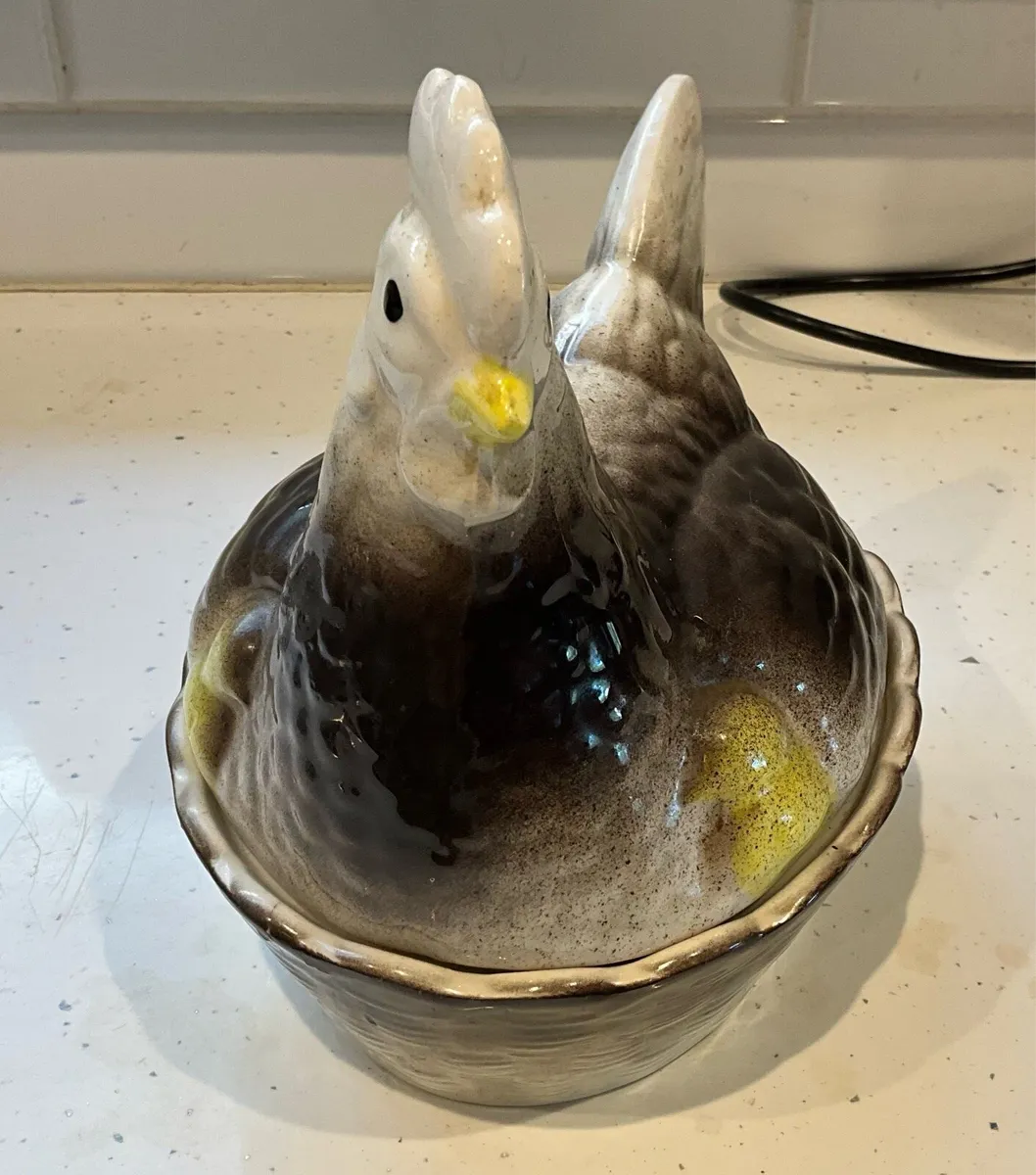Ceramic Egg Holder - Image 3