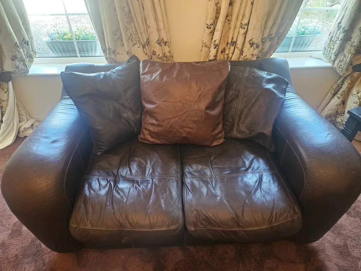 3 & 2 seater leather sofa set - Image 1