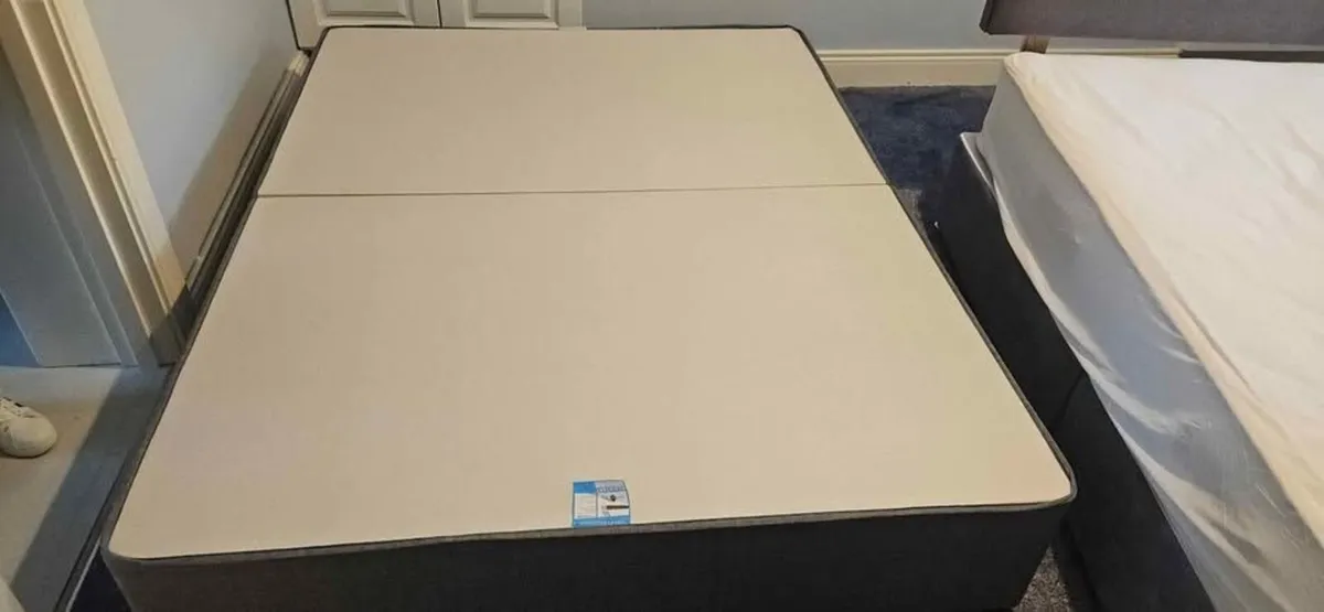 5ft King Size Divan Bed Base Grey Fabric - Image 1