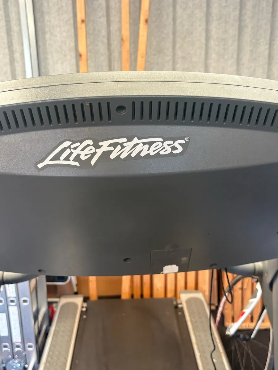 Treadmill - Image 3