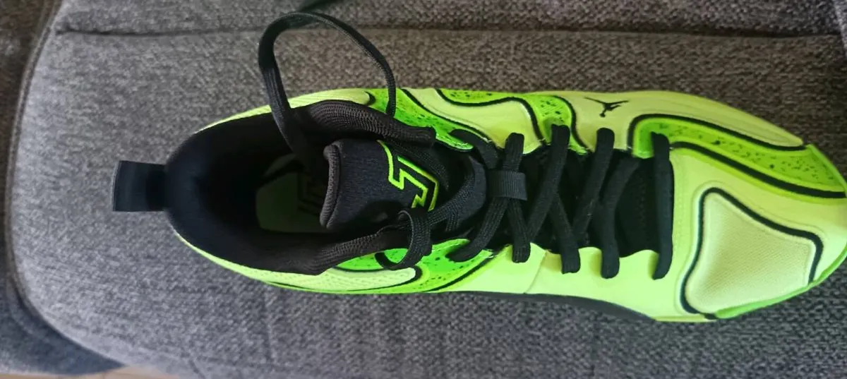 Jason Tatum 3s green - Image 2