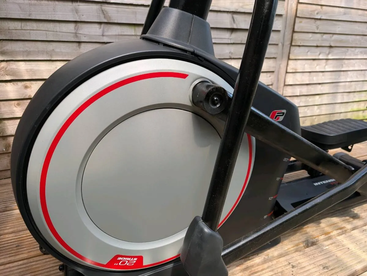 York Fitness Endurance 720E cross trainer - Image 3