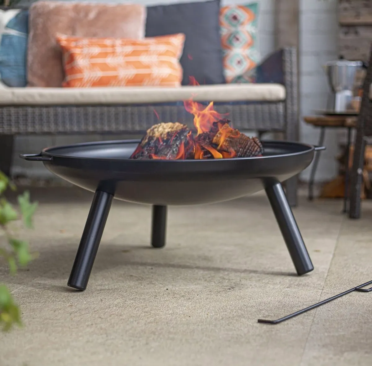 Fire pit & cover - Image 3