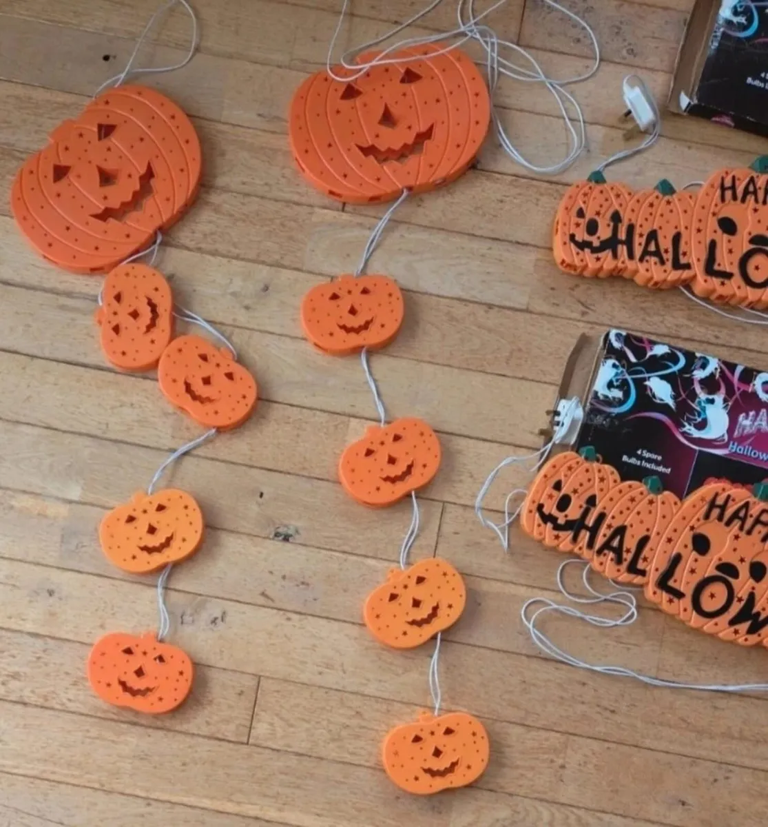 Halloween decorations - Image 2
