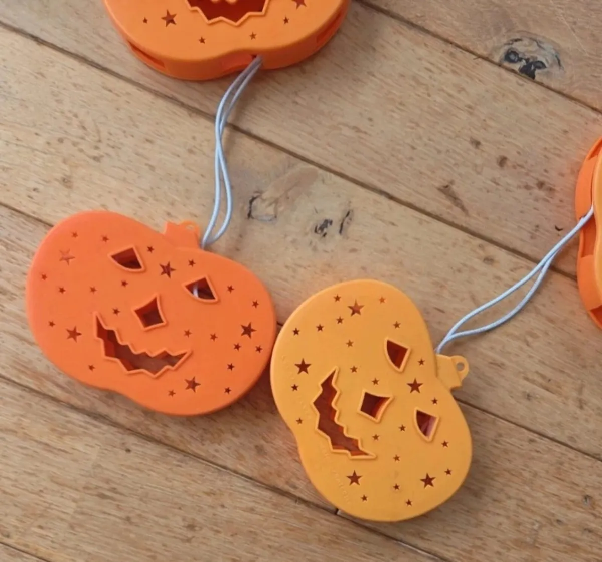 Halloween decorations - Image 4