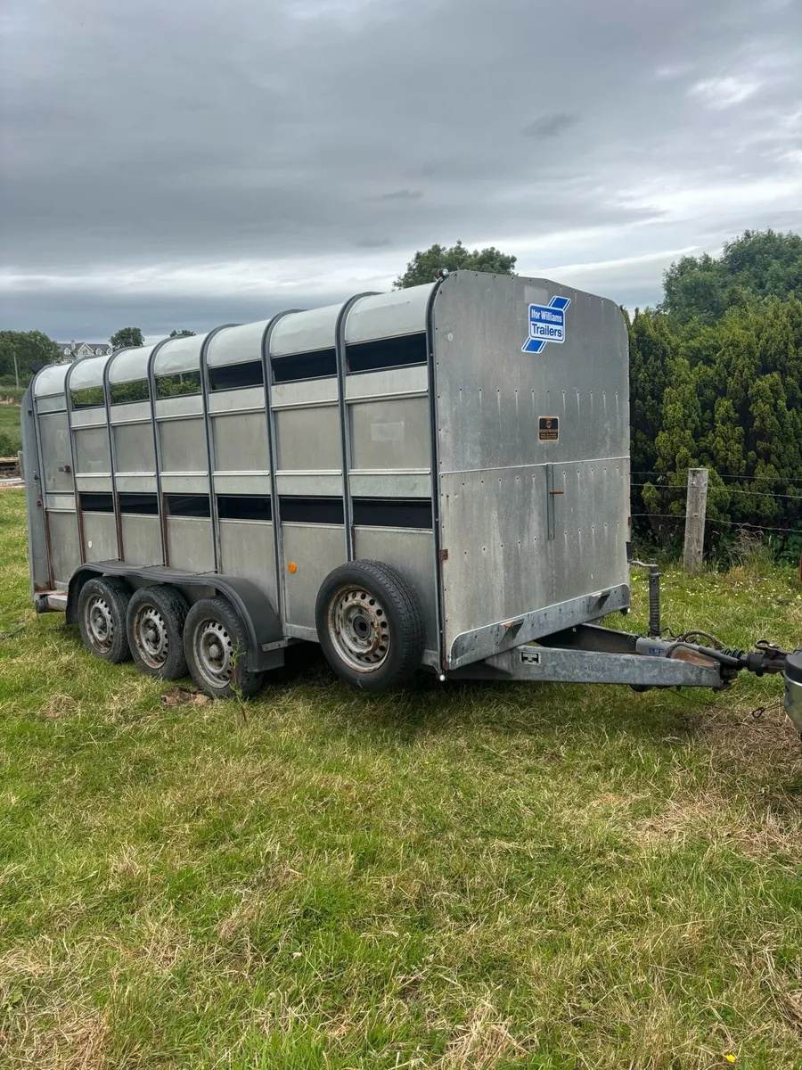 Farm machinery - Image 1