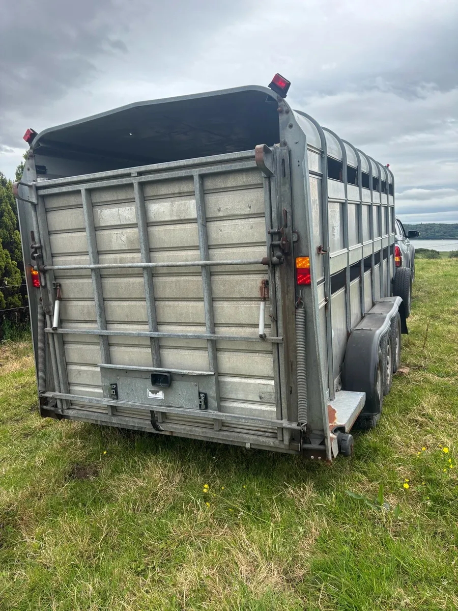 Farm machinery - Image 2