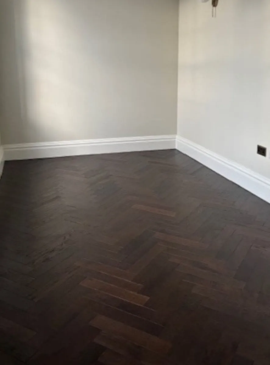 Wooden flooring - Image 1