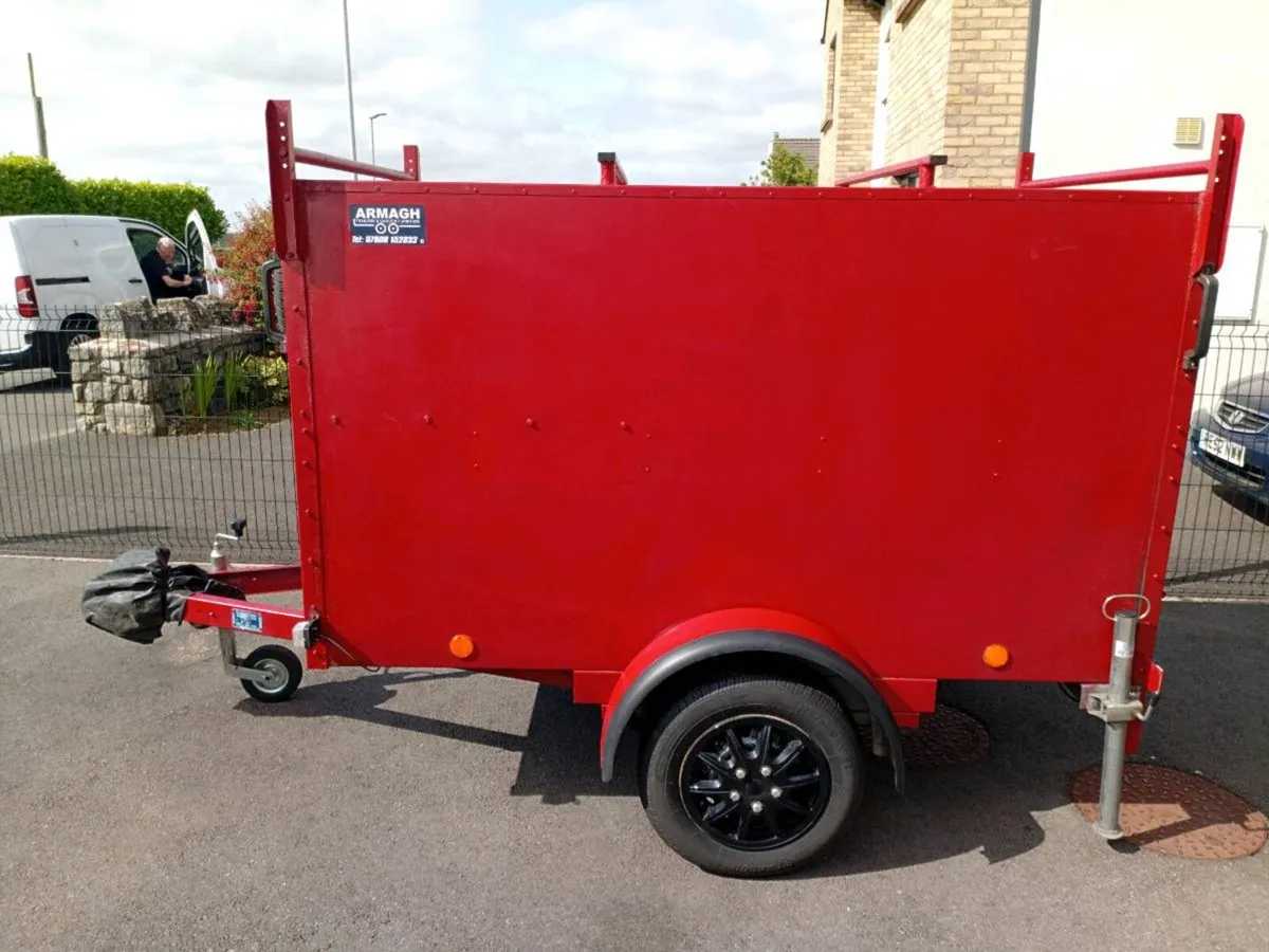 Broniss Box Trailer - Image 2