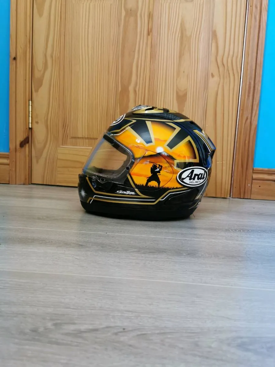 Premium bike gear - Arai helmet/Alpinestars jacket - Image 2