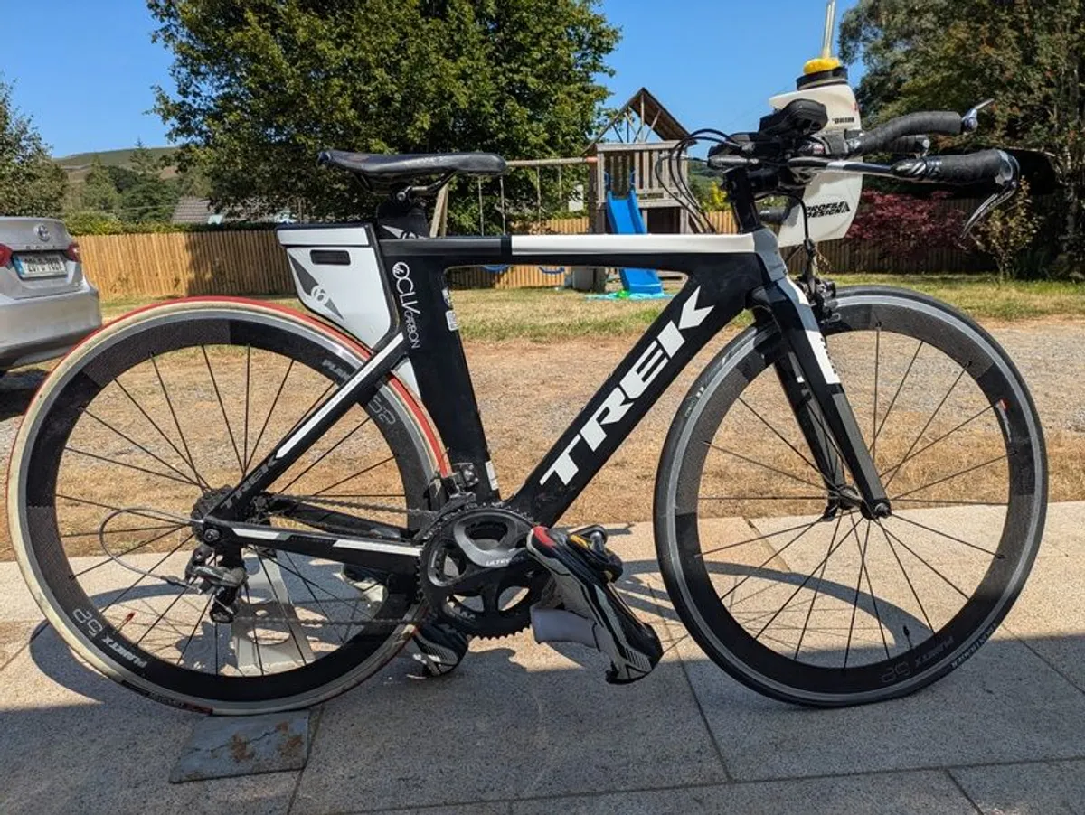 Trek Speed Concept Seven Series Carbon Tri / TT Bike plus turbo trainer and accessories - Image 3