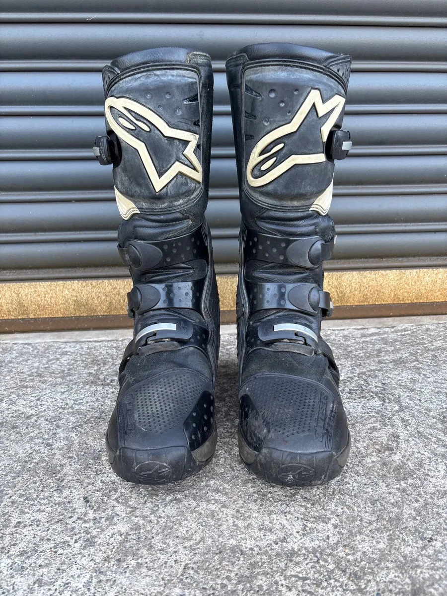 Alpinestars tech 3 motorcycle boots - Image 1