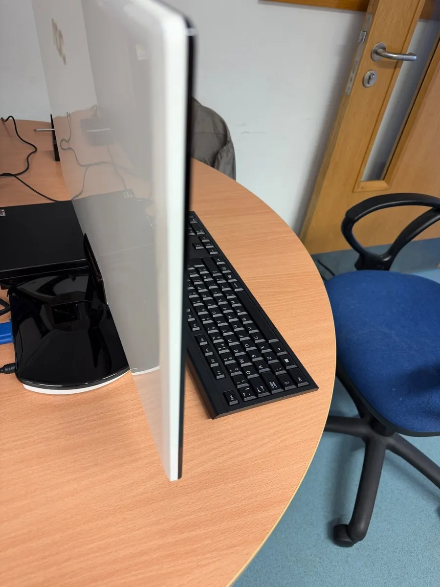 Lenovo PC, windows 11 - Image 3
