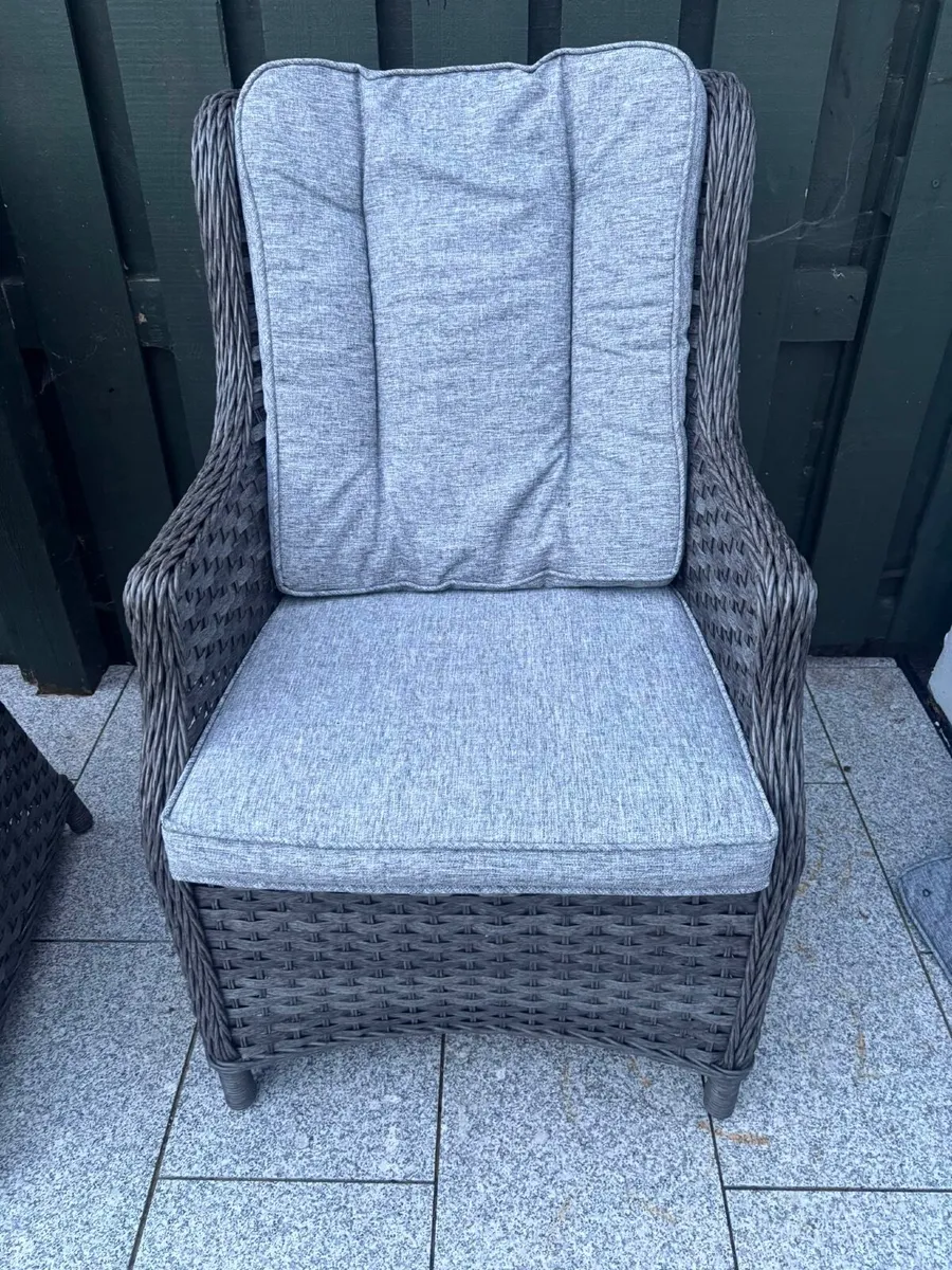 6 seat set oval rattan set with chairs & cushions - Image 2