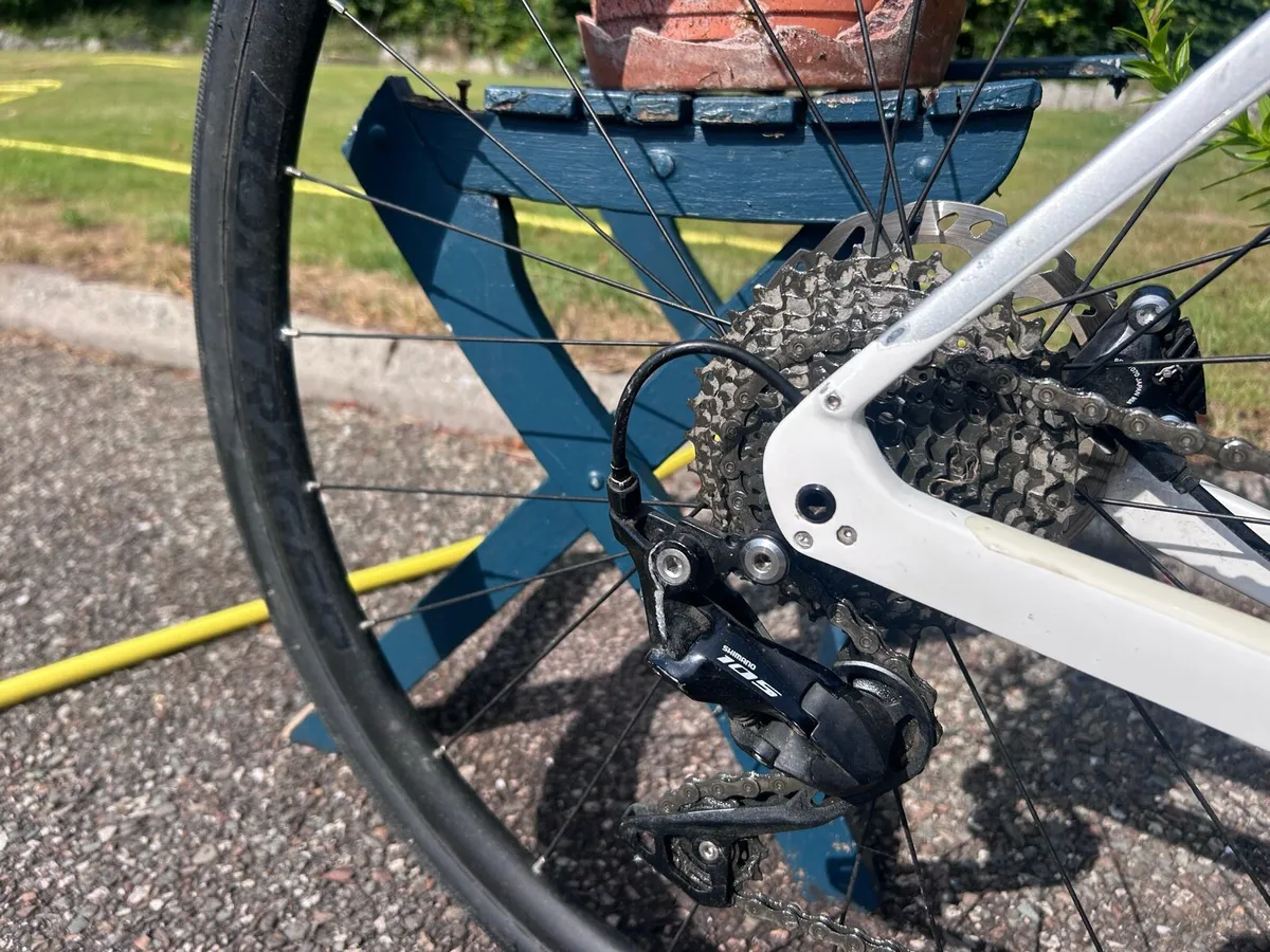 Trek Domane SL5 Gen3 Carbon Disc 105 - Image 3