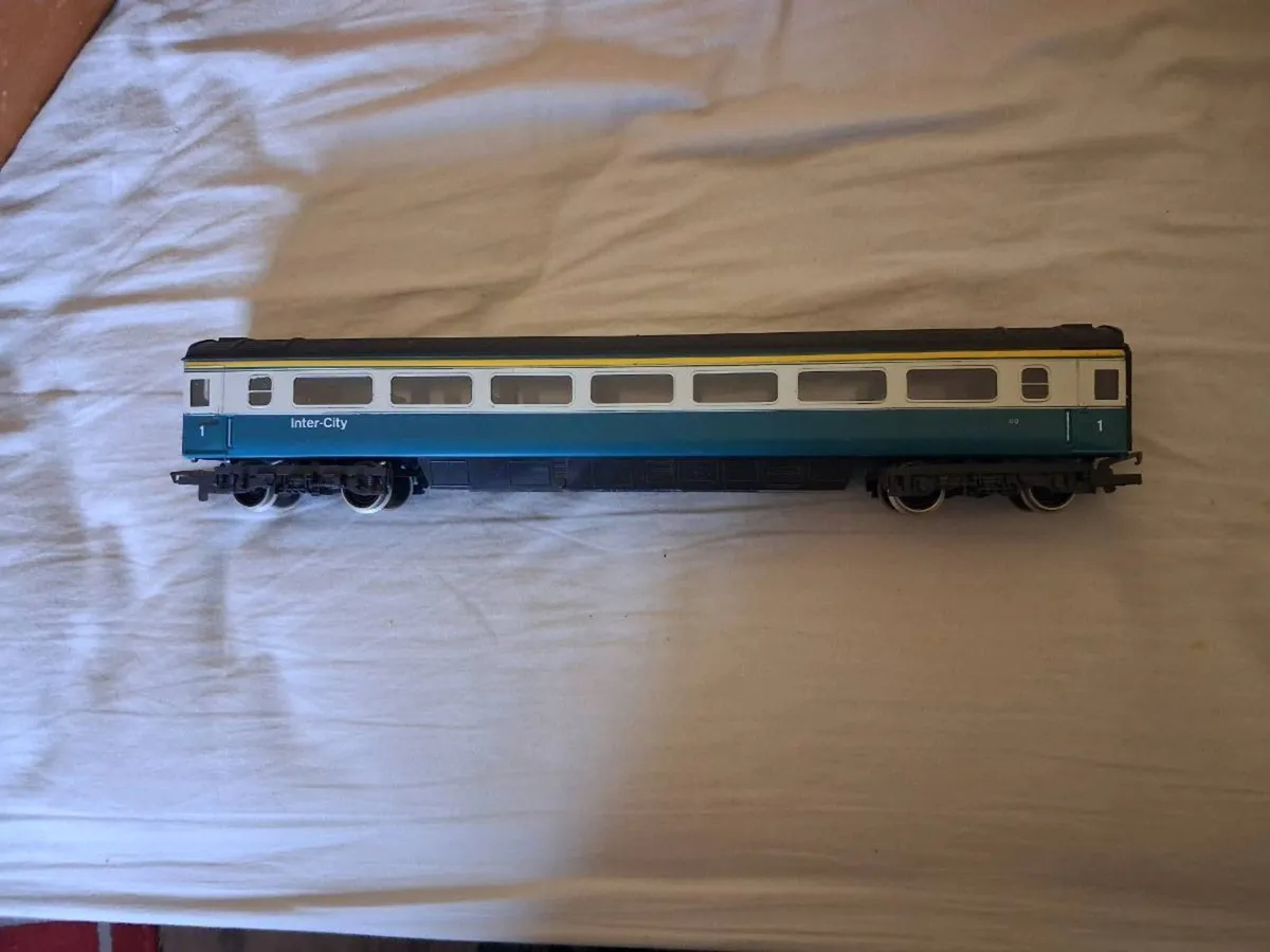 HORNBY LIMA COACH - Image 1
