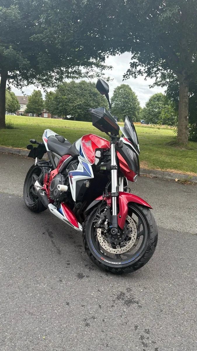 2014 Honda CB1000r Naked - Image 4