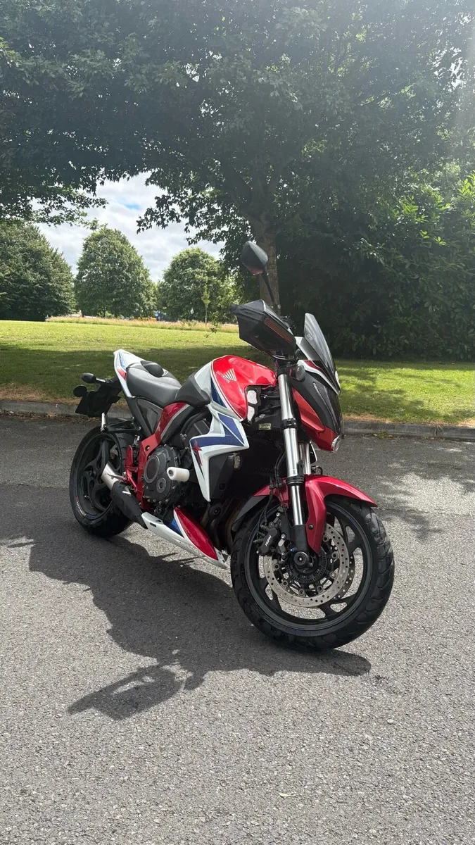 2014 Honda CB1000r Naked - Image 2