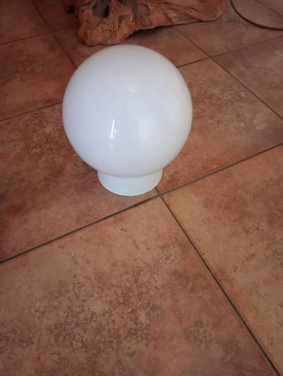 Bathroom ceiling light - Image 1