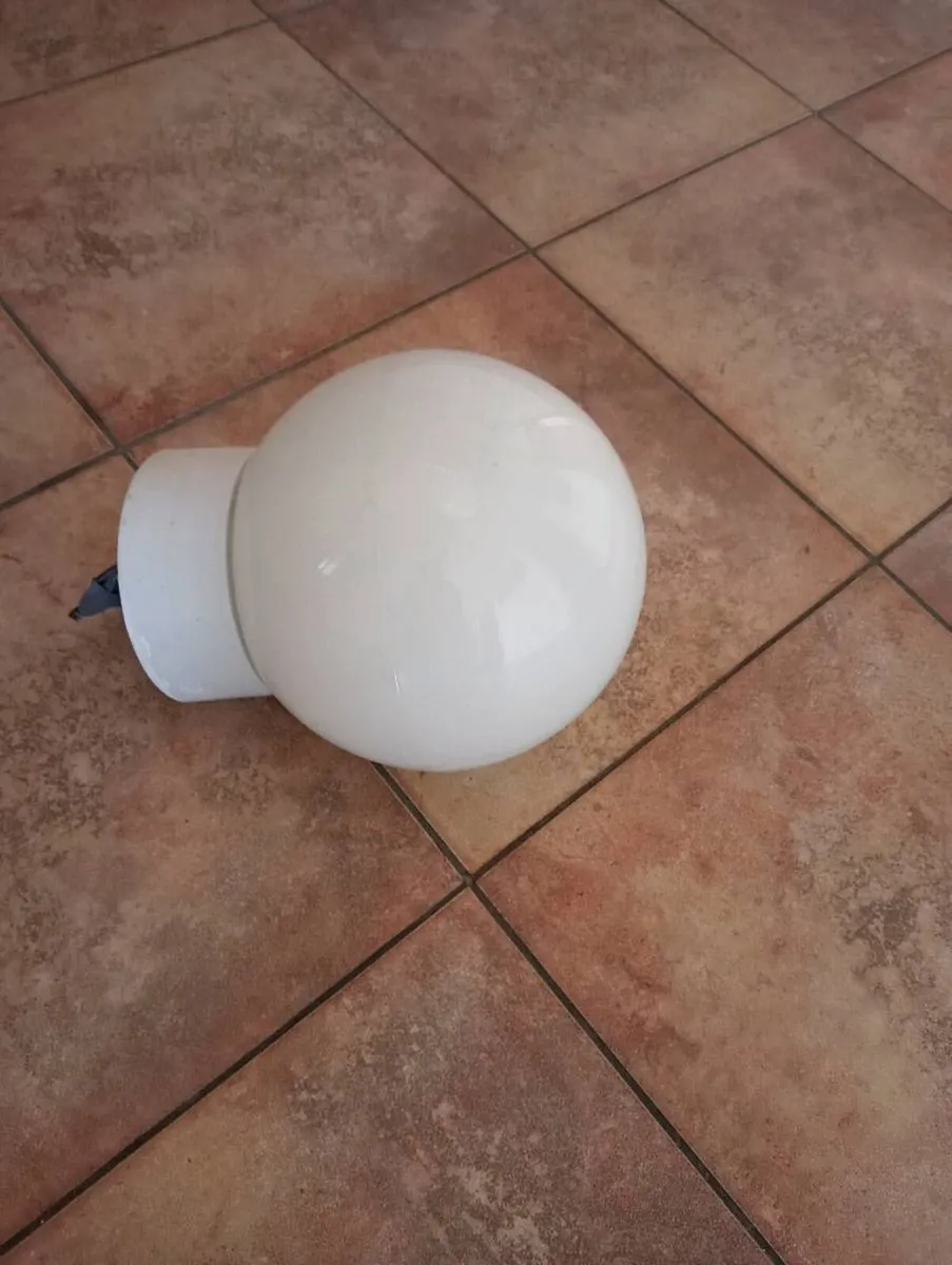 Bathroom ceiling light - Image 2