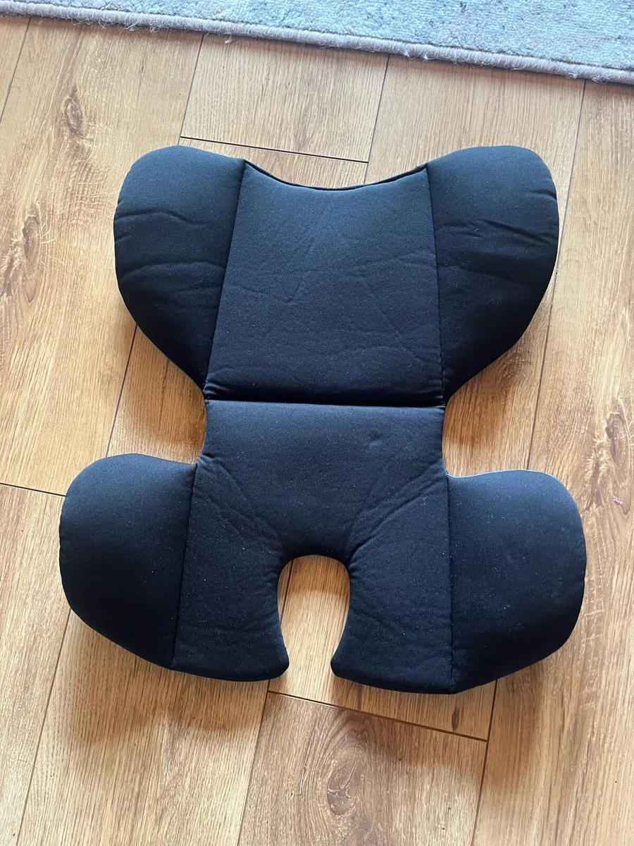 Joie car seat - Image 4