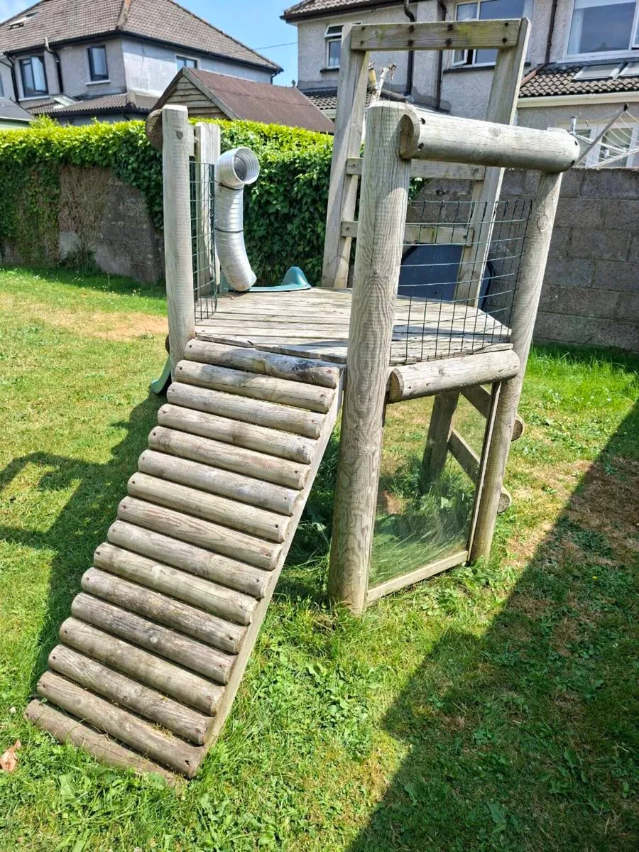 Wooden treehouse - Image 3