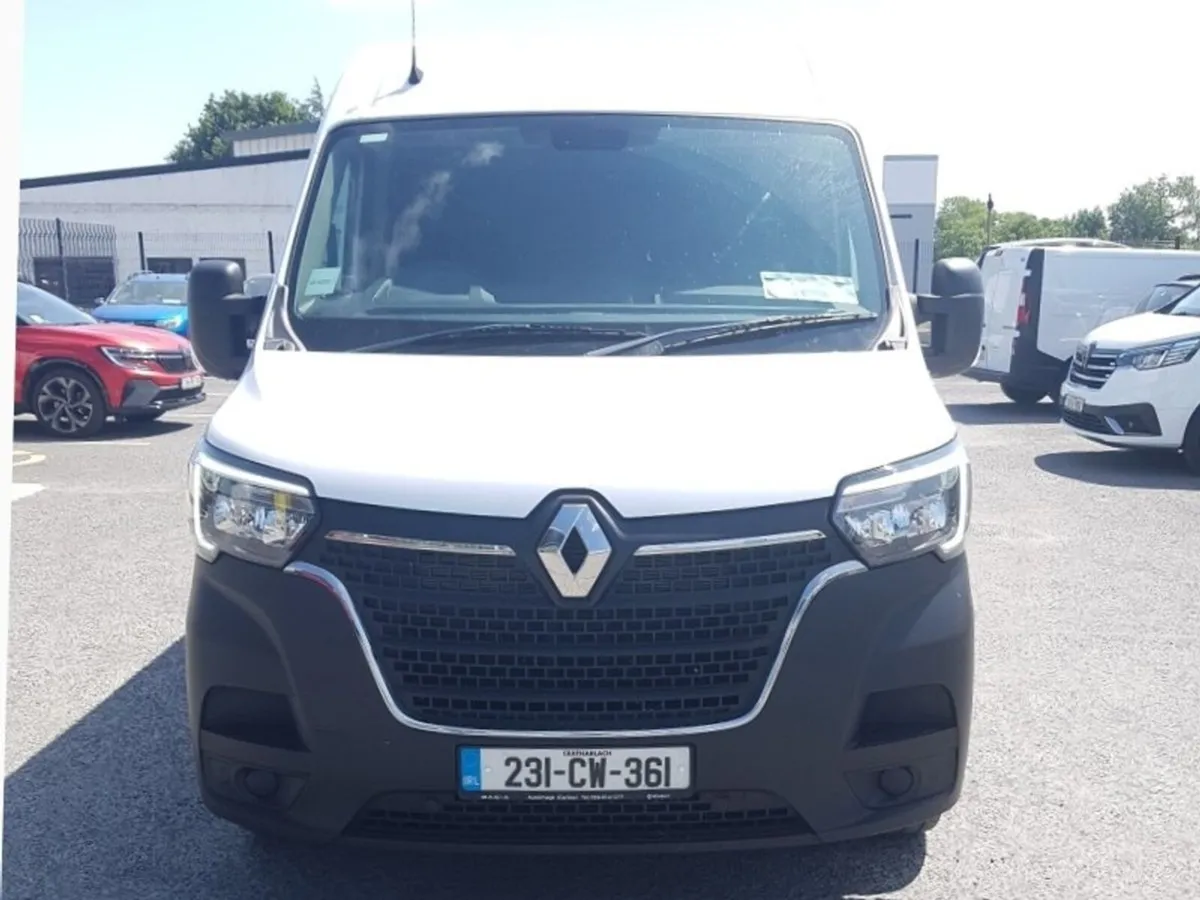 Renault Master LWB 22828KMS - Image 1