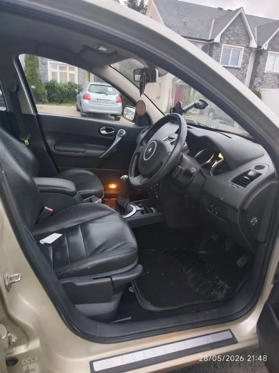 Car - Image 3