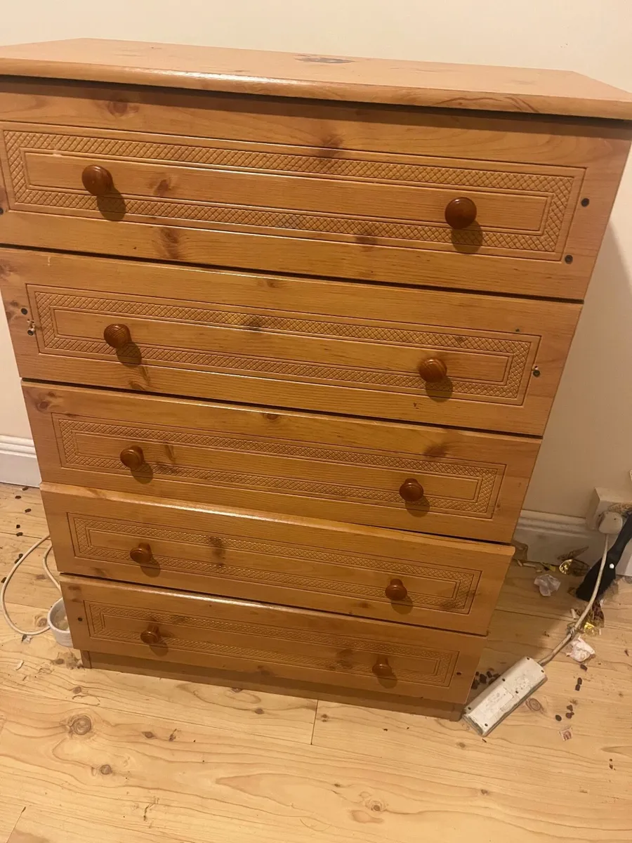 Chest of drawer s - Image 1